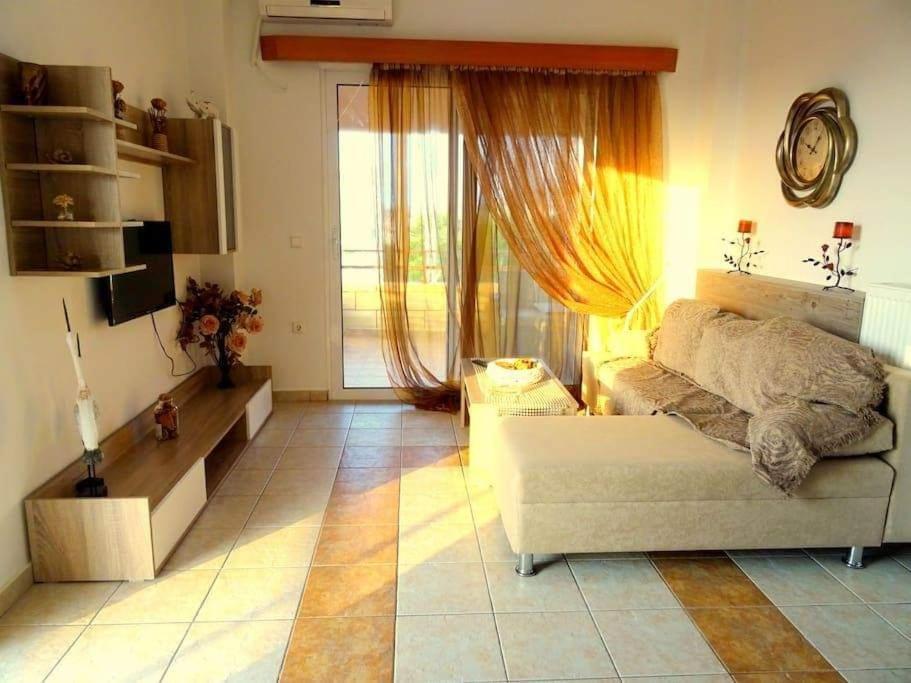 Cozy Apartment In Paradisi Paradeísion Exteriör bild